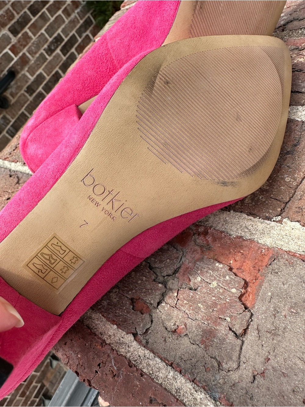 Botkier, Women’s Hot Pink Pointed Toe Slingback SuedePumps size 7 - Picture 8 of 8
